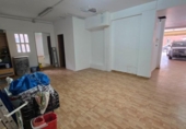 86m² commercial premises for sale in Caldes de Montbui, Carrer Estació photo