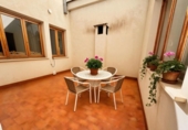 Local comercial en venta con 200m² en La Roda, Calle Doña Jimena foto