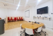 139m² locaux commerciaux pour vente à Vilanova i la Geltrú, dans le quartier de Eixample de Mar, Carrer de les Balears photo