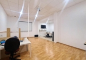 139m² locaux commerciaux pour vente à Vilanova i la Geltrú, dans le quartier de Eixample de Mar, Carrer de les Balears photo