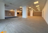 Local comercial en venta con 294m² en Burgos, en la zona de Gamonal, Avenida de los Derechos Humanos foto