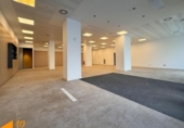 Local comercial en venta con 294m² en Burgos, en la zona de Gamonal, Avenida de los Derechos Humanos foto