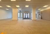 Local comercial en venta con 294m² en Burgos, en la zona de Gamonal, Avenida de los Derechos Humanos foto