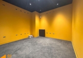 Local comercial en venta con 294m² en Burgos, en la zona de Gamonal, Avenida de los Derechos Humanos foto
