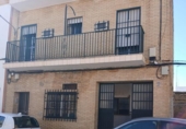 Local comercial en venta con 179m² en Camas, Plaza Constitución foto