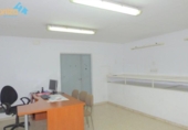 Taller en venta con 320m² en Badajoz, en la zona de San Roque, Avenida de Carolina Coronado foto
