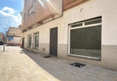 66m² commercial premises for sale in La Línea de la Concepción, Calle Clavel photo