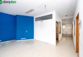 240m² commercial premises for sale in Granada, photo