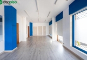 240m² commercial premises for sale in Granada, photo