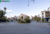 240m² commercial premises for sale in Granada, photo