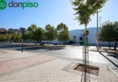 240m² commercial premises for sale in Granada, photo