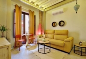 Edificio en venta con 186m² en Granada, en la zona de Barrio de San Jerónimo, Placeta Radio Granada foto