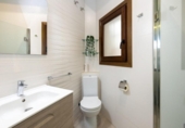 Edificio en venta con 186m² en Granada, en la zona de Barrio de San Jerónimo, Placeta Radio Granada foto