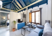 Edificio en venta con 186m² en Granada, en la zona de Barrio de San Jerónimo, Placeta Radio Granada foto