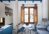 Edificio en venta con 186m² en Granada, en la zona de Barrio de San Jerónimo, Placeta Radio Granada foto