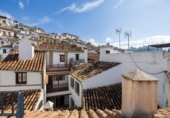 Edificio en venta con 186m² en Granada, en la zona de Barrio de San Jerónimo, Placeta Radio Granada foto