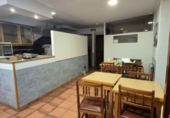 Local comercial en alquiler con 98m² en Santiago de Compostela, en la zona de A Poza de Bar, Rúa de Entremurallas foto