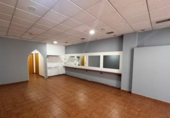 Local comercial en alquiler con 121m² en Almería, Calle de Lanjarón foto