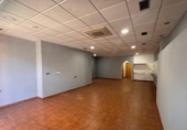 Local comercial en alquiler con 121m² en Almería, Calle de Lanjarón foto