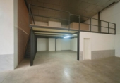240m² warehouse industrial for sale in Córdoba, in the area of Palace, Calle de San Nicolás photo