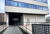 Oficina en alquiler con 130m² en Logroño foto