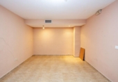 54m² offices for sale in Granada, in the area of San Antón Neighborhood, Calle Horno Espadero photo