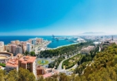 419m² commercial premises for sale in Málaga, in the area of Vistafranca, Calle Angelillo de Triana photo