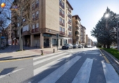 240m² commercial premises for sale in Granada, in the area of Garden City, Calle Pianista Pepita Bustamante photo