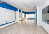 240m² commercial premises for sale in Granada, in the area of Garden City, Calle Pianista Pepita Bustamante photo