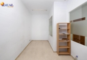 240m² commercial premises for sale in Granada, in the area of Garden City, Calle Pianista Pepita Bustamante photo