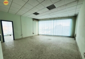 Oficina
en venda
amb 270m² a Lepe, avda. andalucía foto