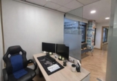 169m² bureau pour vente à Vigo, dans le quartier de Vigo, Avenida do Alcalde Gregorio Espino photo