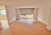 Local comercial en alquiler con 500m² en Albaida foto