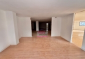 Local comercial en alquiler con 500m² en Albaida foto