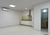 Local comercial en alquiler con 85m² en Deltebre foto