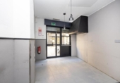 Local comercial
en venda
amb 45m² a Granada, a la zona de Barri de Sant Antón, Calle Abén Humeya foto