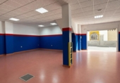 Local comercial
en venda
amb 162m² a Los Barrios, Calle La Plata foto
