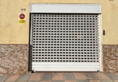 Local comercial
en venda
amb 162m² a Los Barrios, Calle La Plata foto