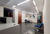 237m² bureaux pour vente à Lérida, Turó de Gardeny photo