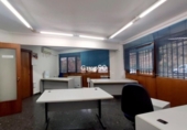 237m² bureaux pour vente à Lérida, Turó de Gardeny photo