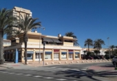 82m² commercial premises for rent in Cartagena, in the area of La Manga del Mar Menor, photo