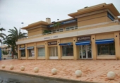 82m² commercial premises for rent in Cartagena, in the area of La Manga del Mar Menor, photo