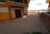 Local comercial en venta con 265m² en Torrevieja, Calle Caballero de Rodas foto