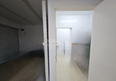 Local comercial en alquiler con 200m² en Cambrils foto