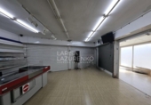 Local comercial en alquiler con 200m² en Cambrils foto