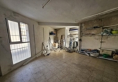 Local comercial en alquiler con 200m² en Cambrils foto