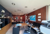 235m² bureaux pour vente à Empuriabrava, dans le quartier de Empuriabrava, Carrer Aeroclub photo