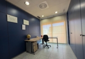 235m² bureaux pour vente à Empuriabrava, dans le quartier de Empuriabrava, Carrer Aeroclub photo