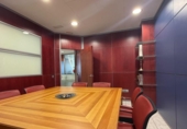 235m² bureaux pour vente à Empuriabrava, dans le quartier de Empuriabrava, Carrer Aeroclub photo