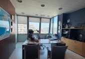 235m² bureaux pour vente à Empuriabrava, dans le quartier de Empuriabrava, Carrer Aeroclub photo